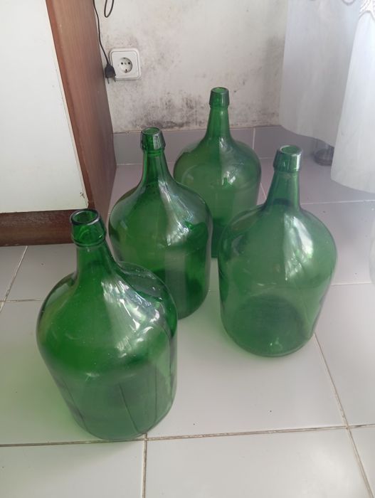 Garrafões decorativos