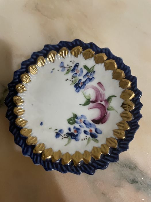 Chavena miniatura pintada a mão de Aveiro