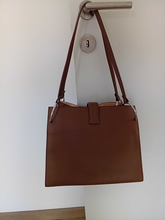 Mala Bimba Y Lola de pele taupe