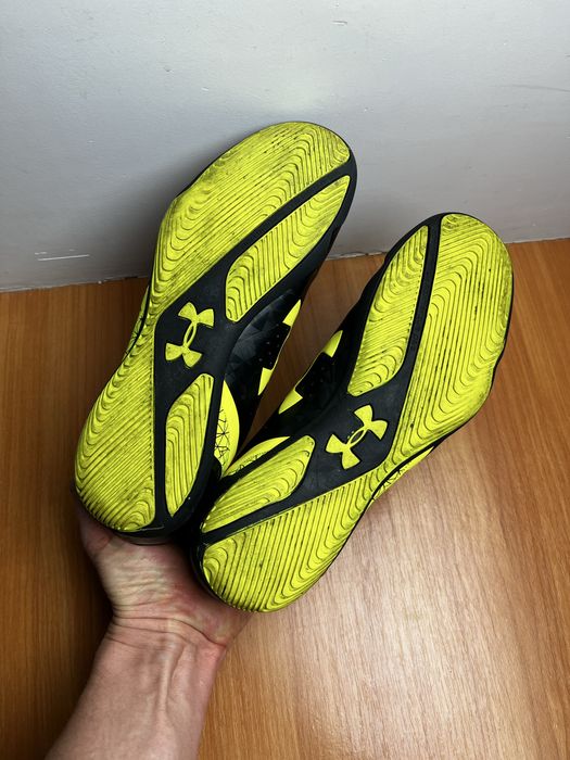 Футзалки Under Armour SpeedForm размер 44 оригинал футбольные чёрные