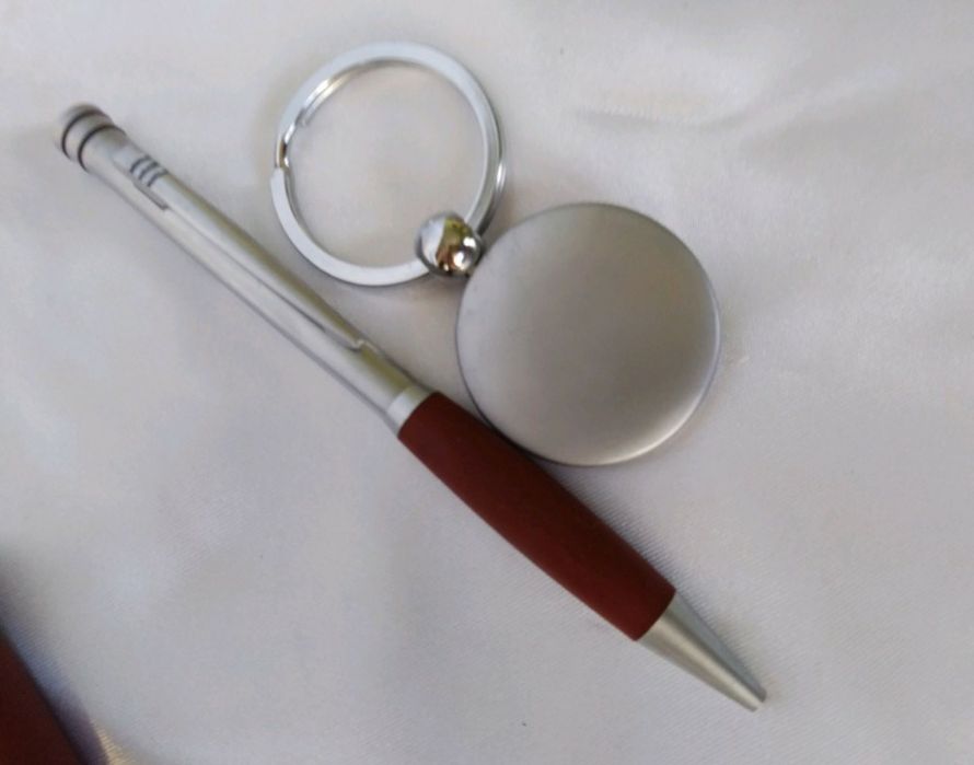 Подарунковий набір запальничка, ручка, брелок, новий