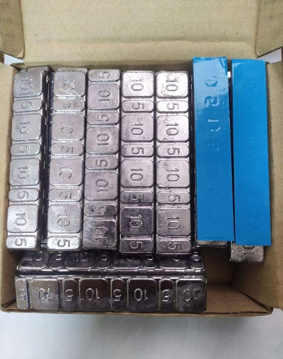 Грузики для балансировки. Свинцеві грузики для балансування