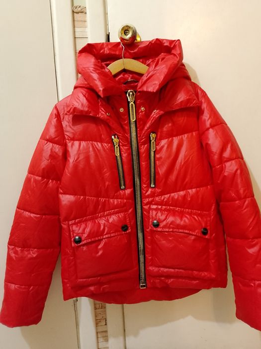 Очень красивая женская куртка