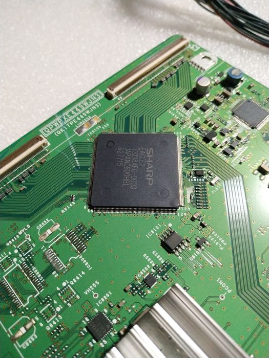 майн (материнская плата) TV Sharp Aquos 32"