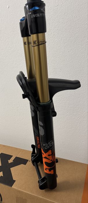 Fox Shox 36 Kashima 29 Grip2