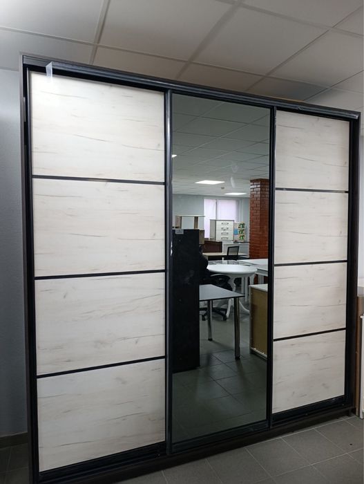 Шафи-купе  в наявності нові,фабричні! Доставка !наявність!