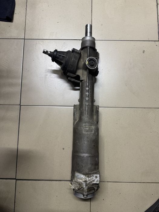 Рульова рейка електро на ауді а4б8