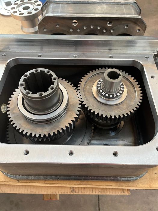 Wiertnice Wiertnie . Studnie . Naprawy Remonty Serwis Beretta - Inne.