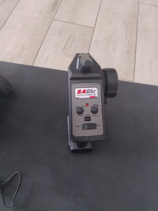 Радіокерована машинка Suchiyu Gantry SCY 16103 I джип на пульті радіок