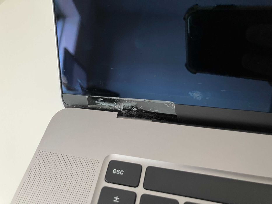 Apple MacBook Pro 16" 2019 A2141 – Para peças ou reparação