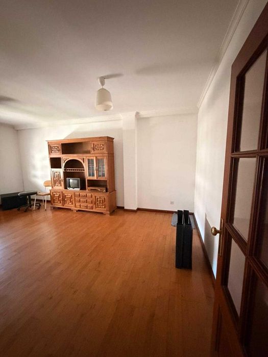 Apartamento T2 para Arrendamento