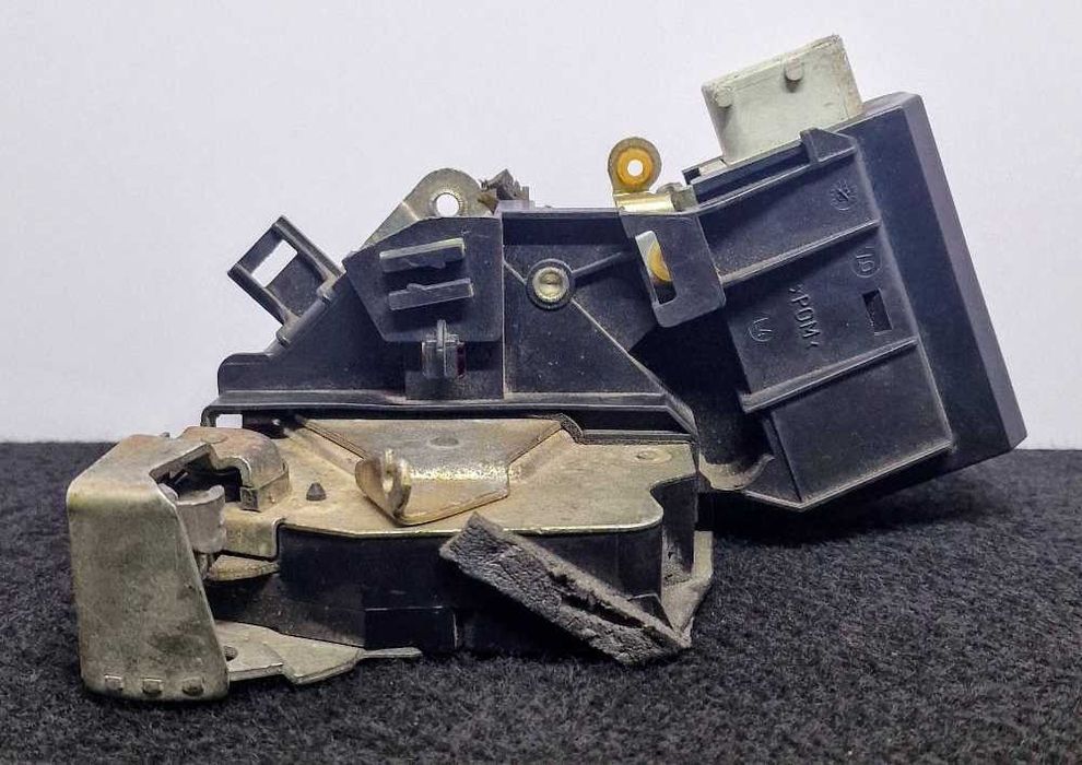 Fechadura / Fecho Porta Trás Esquerdo - BMW 5