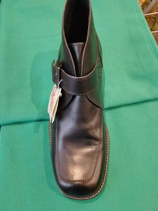 Шкіряні черевики, унісекс. 28 устілка. Нові.