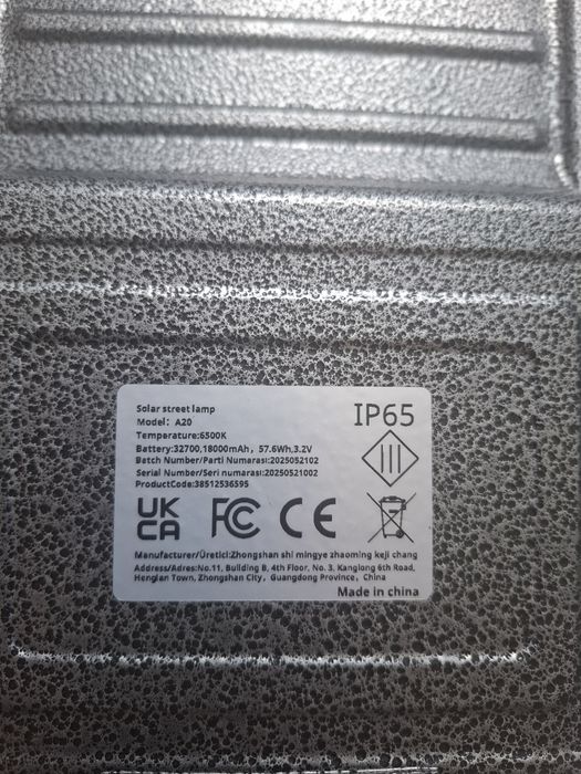 Duża solarna metalowa lampa uliczna LED panel solarny 45cm x 35cm