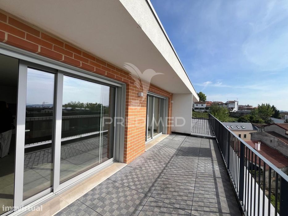 T1 no último piso com terraço e vistas desafogadas - Azurém - Guima...