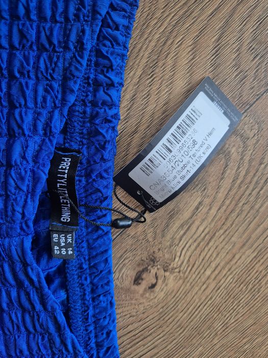 Now spódniczka r 42. PRETTYLITTLETHING