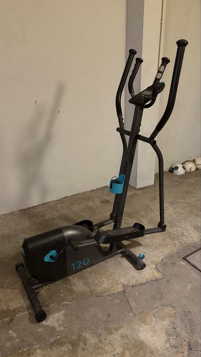Elliptical Trainer - Fitness Machine447392545516431360