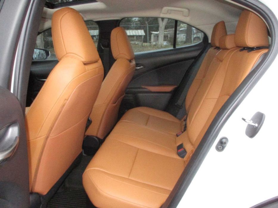 Lexus Ux      2022