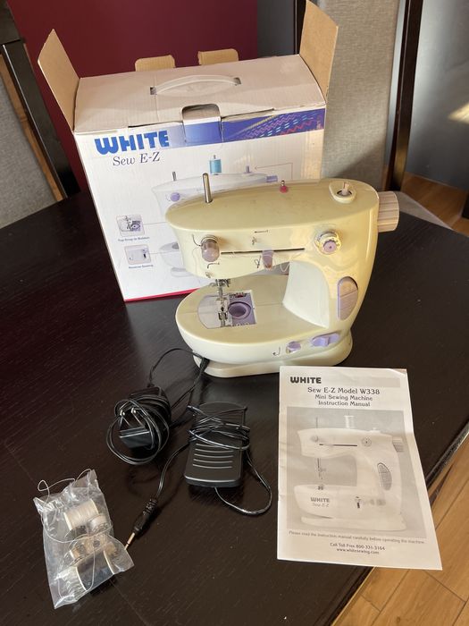 Mini maszyna do szycia