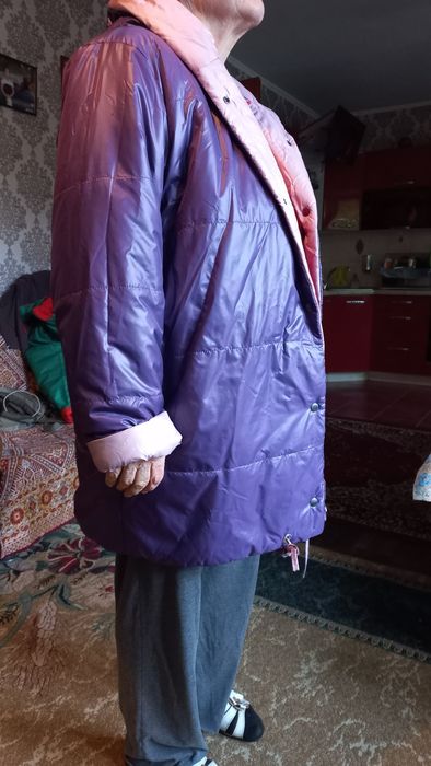 Продам двухстороннюю куртку осень- зима размер 52