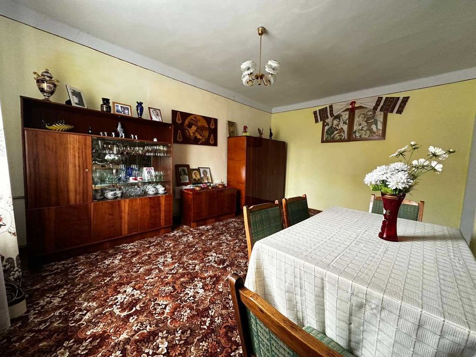 Продаж будинку в с. Нижнє Синєвидне