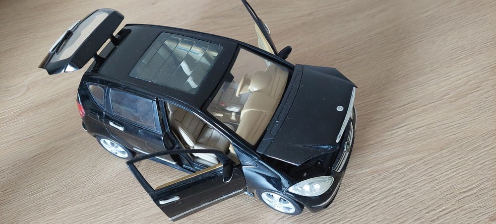Model 1:18 Mercedes A-Klasa Maisto