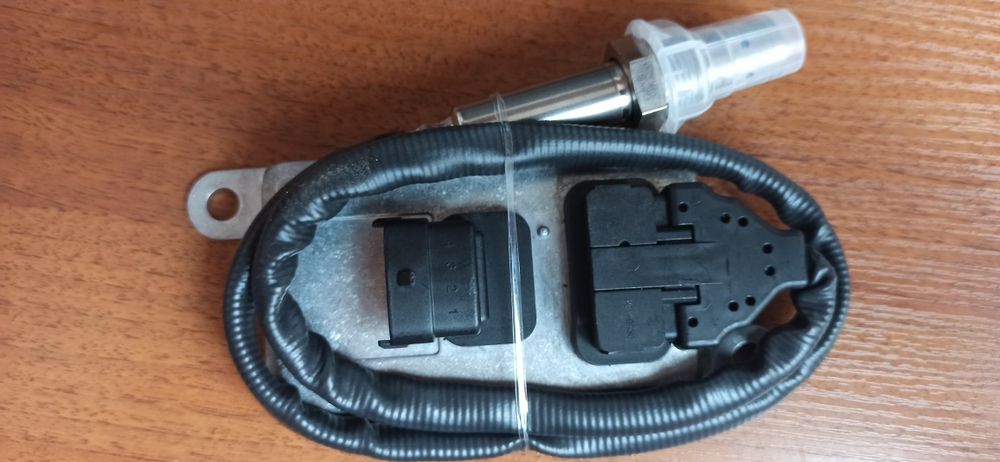 Датчик Nox нокс Daf Даф 105 після каталізатора 1836059, 2011648