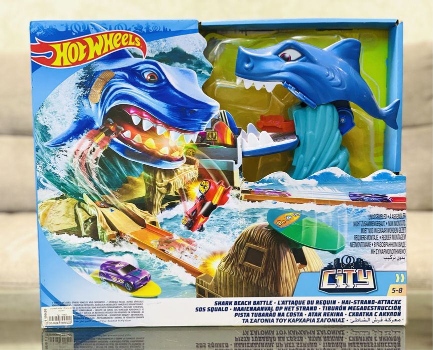 Трек Hot Wheels Бегство от акулы FNB21