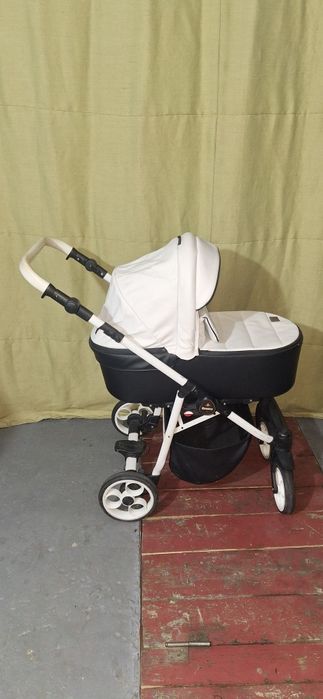 Продам коляску зима -лето .