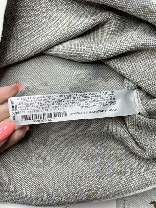Блузка Zara з пишними рукавами ліхтариками
