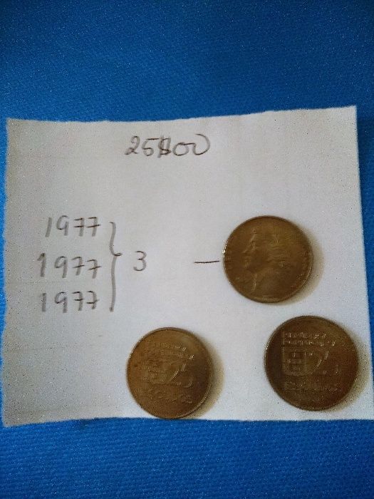 3 Ancient 25$00 Coins from 1977