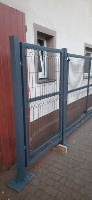 Okazja                           Brama przesuwna ze słupami (furtka)