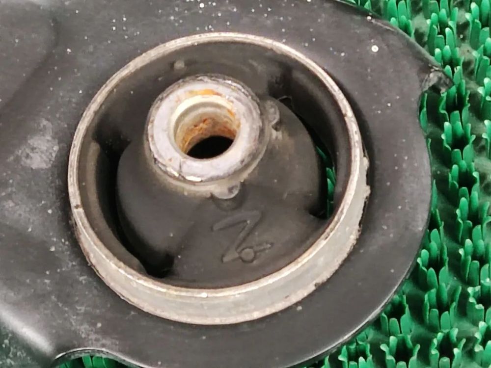 alt