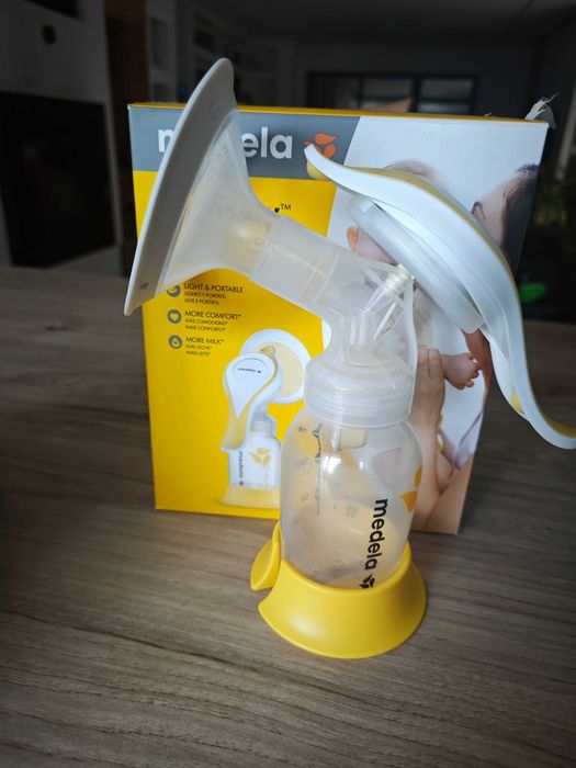 Bomba de tirar leite manual medela