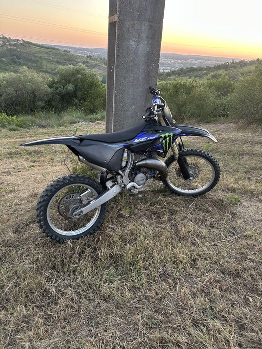 Yamaha yz 125 Carregada de Material