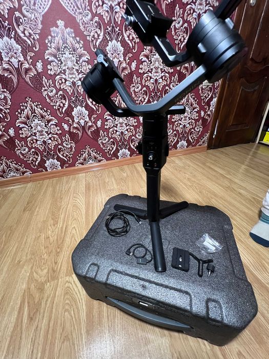 Стабилизатор DJI Ronin S