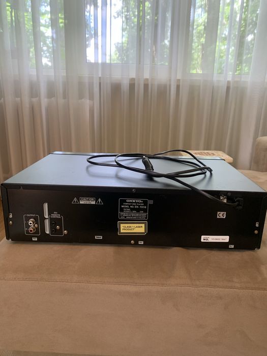 СИ ДИ деку Onkyo DX -7210