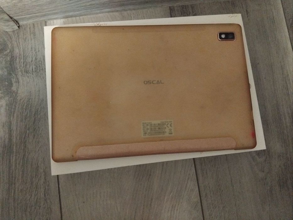 Планшет Oscal Pad 8 продам