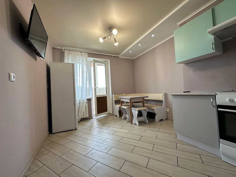Продаж 1 к квартири 43 м² ЖК Олімпійський