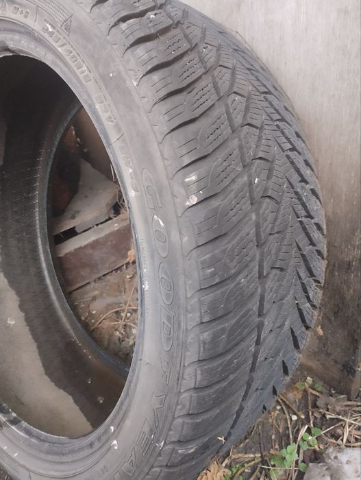 Продам резину б/у в гарному стані