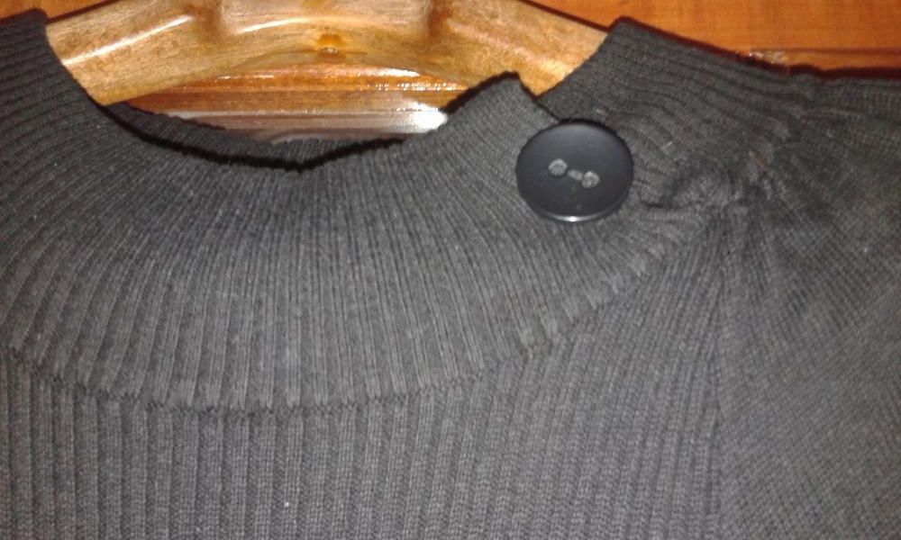 Vestido Mayoral preto com saia estampada