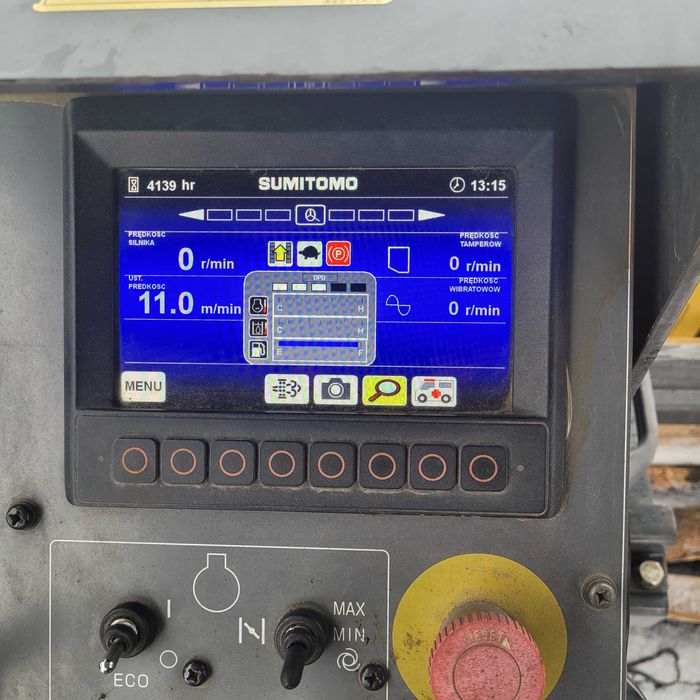 Układarka do masy bitumicznej SUMITOMO HA60C-8