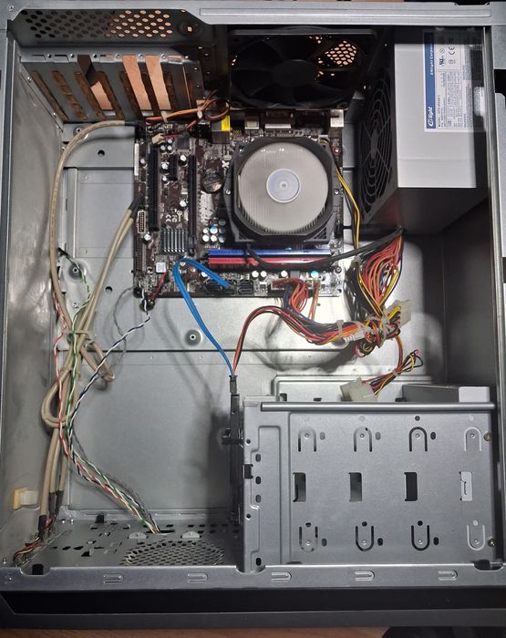 Komputer stacjonarny