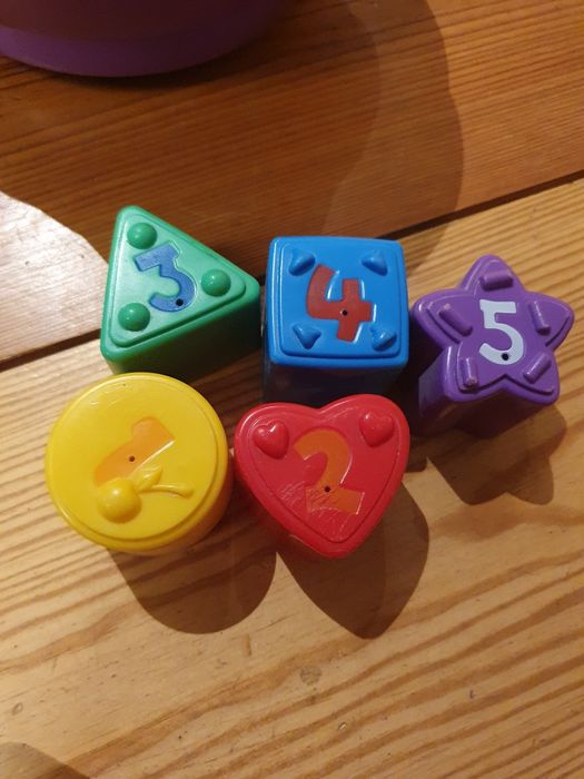 Fisher-Price, Garnuszek na klocuszek, zabawka edukacyjna
