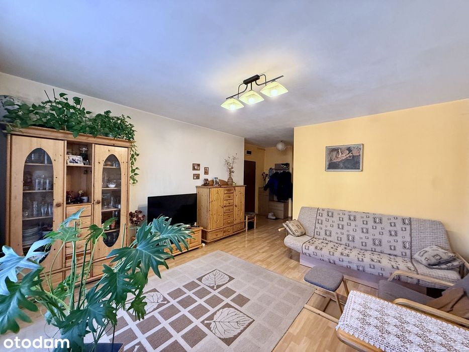 Przestronne 2 pokoje (54m²) przy Metrze Kabaty | Salon 21m² | Rok 1996