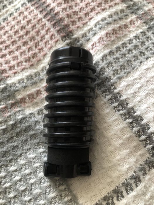 Вінт болт фіксатор гайка запасного колеса фольсваген шкода ауді