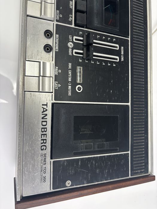 Magnetofon Tandberg TCD 300