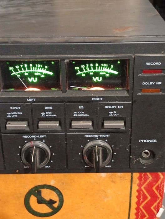 TEAC A 103 TAPE DECK Cassete Vintege para reparação