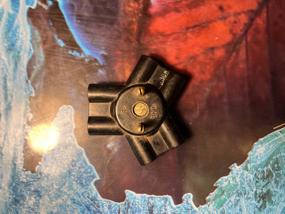 Продам тройник раритет рабочий