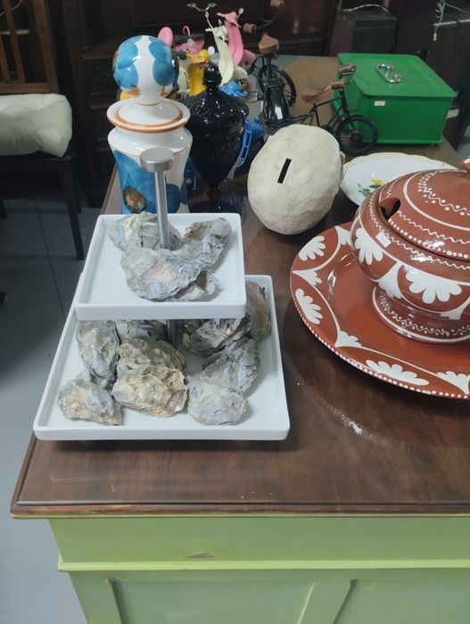 Várias peças decorativas